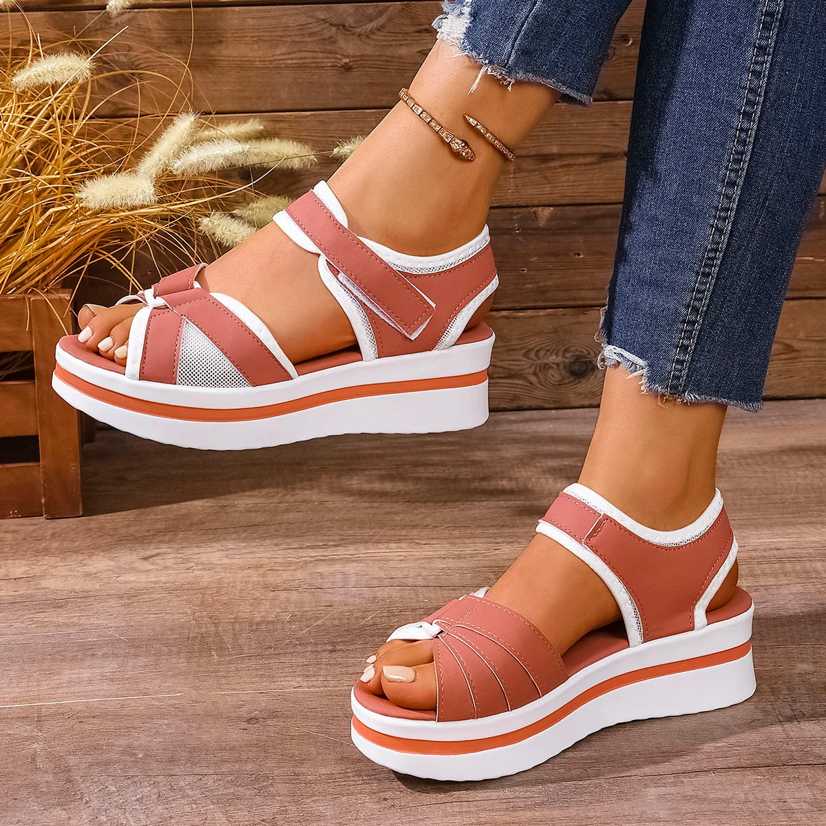 *Summer Round Toe Sexy Comfortable Casual Sandals Fashionable Lightweight/elegant Thick Sole Light Mouth Women's Flat Sandals