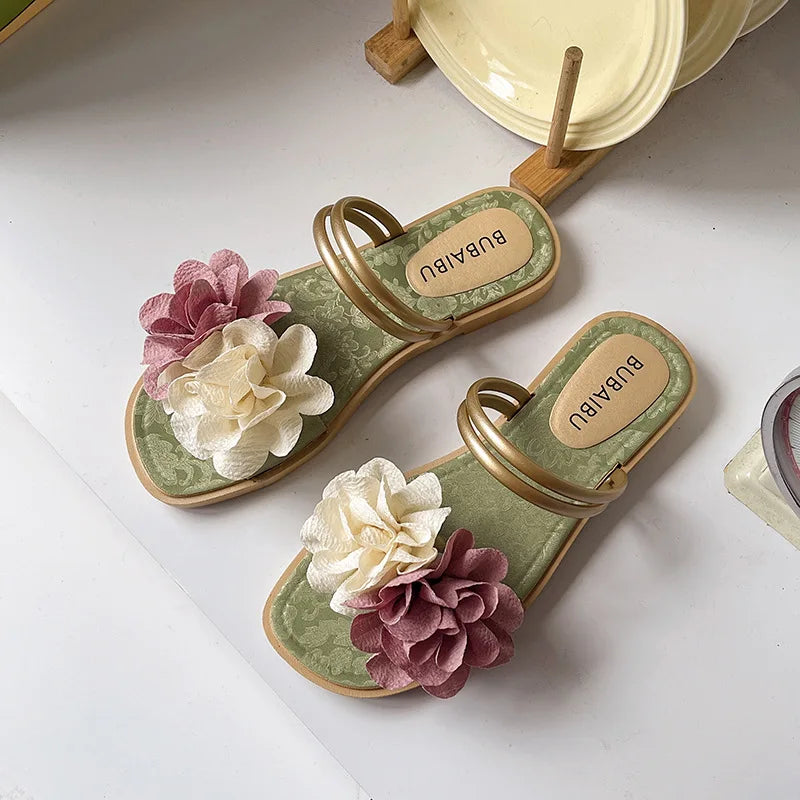 Summer New Double Flower Trendy Fashionable, Comfortable One Word Slippers For Outerwear Lightweight Flat Bottom Cool Slippers