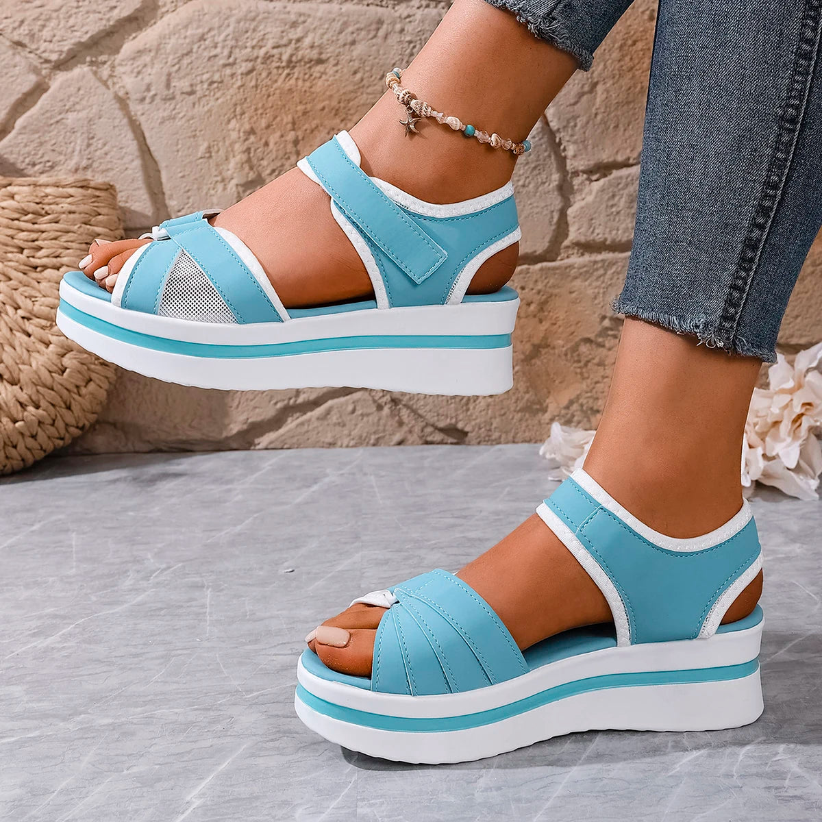 *Summer Round Toe Sexy Comfortable Casual Sandals Fashionable Lightweight/elegant Thick Sole Light Mouth Women's Flat Sandals